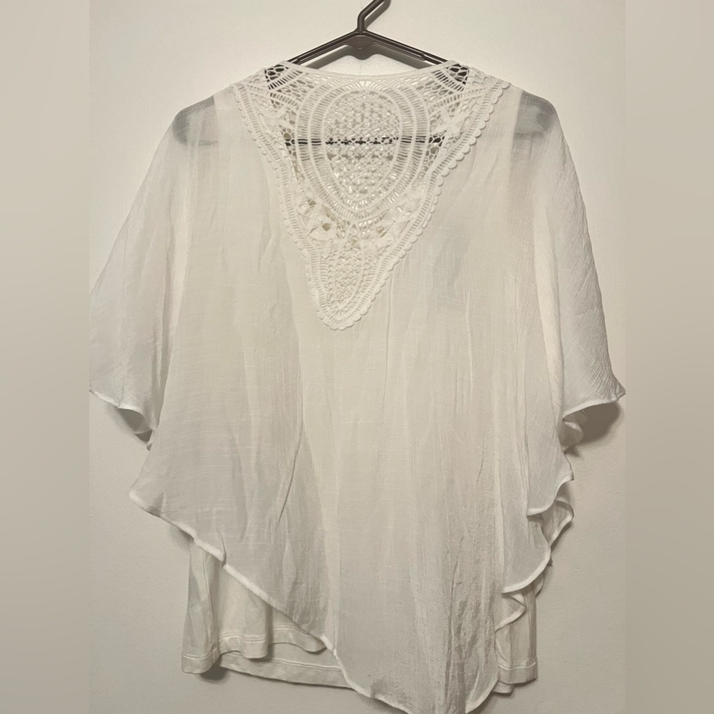 Women's Apt. 9® Gauzy-Texture Asymmetrical-Hem Top 💞 - Picture 5 of 6